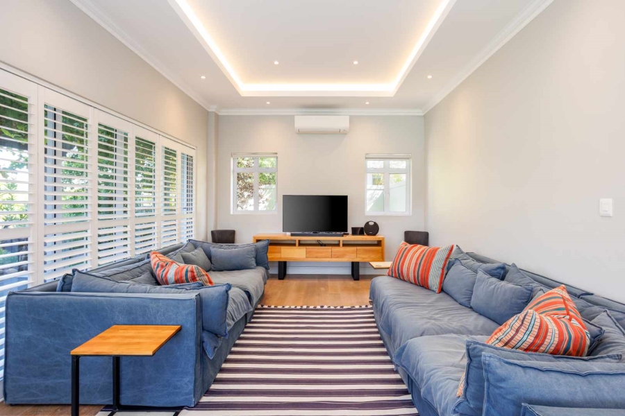 5 Bedroom Property for Sale in Val De Vie Estate Western Cape